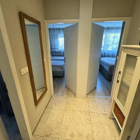 Apartment Astra With Private Parking Spalato Esterno foto