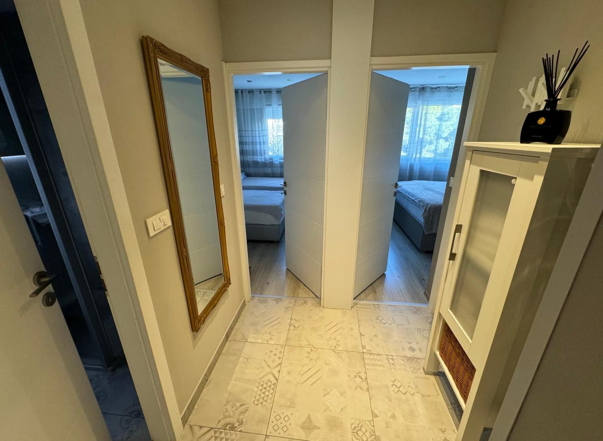 Apartment Astra With Private Parking Spalato Esterno foto