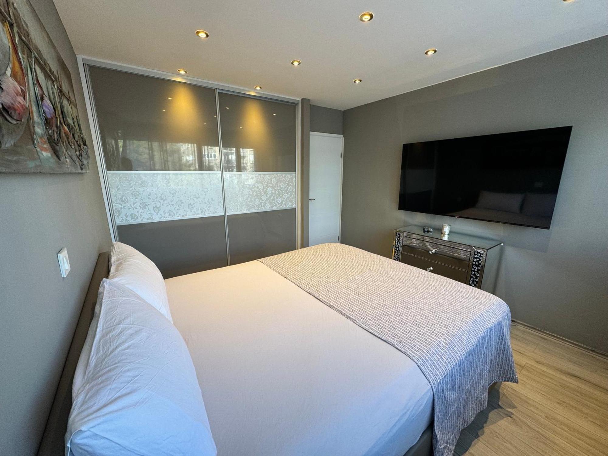 Apartment Astra With Private Parking Spalato Esterno foto